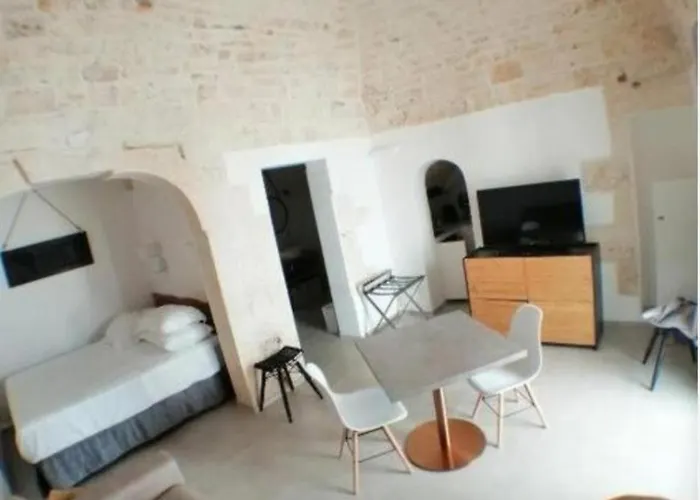 Atmosfera 奥斯图尼